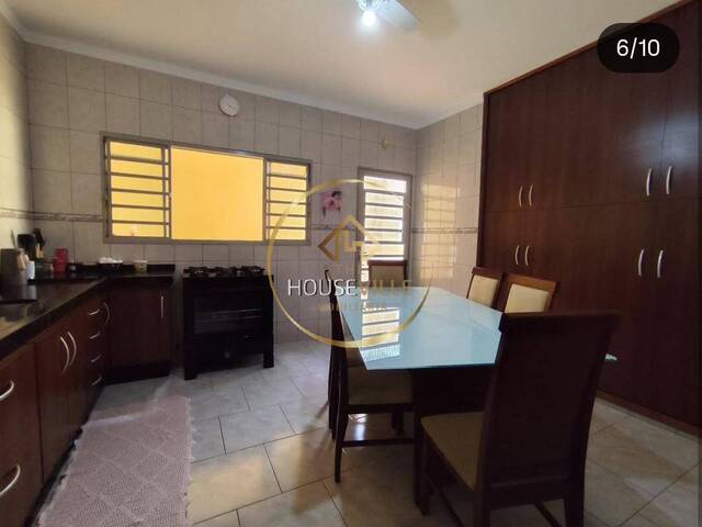 Casa para Venda em São José dos Campos - 5