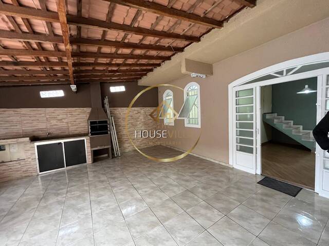 Casa para Venda em São José dos Campos - 3