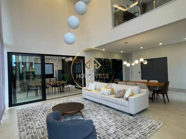 Venda em Condomínio Residencial Jaguary - São José dos Campos