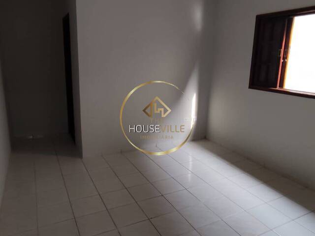 Casa para Venda em São José dos Campos - 4