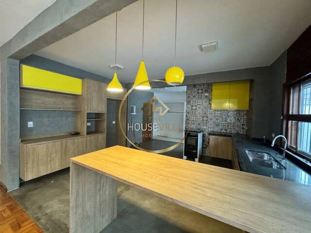 Casa para Venda em São José dos Campos - 4