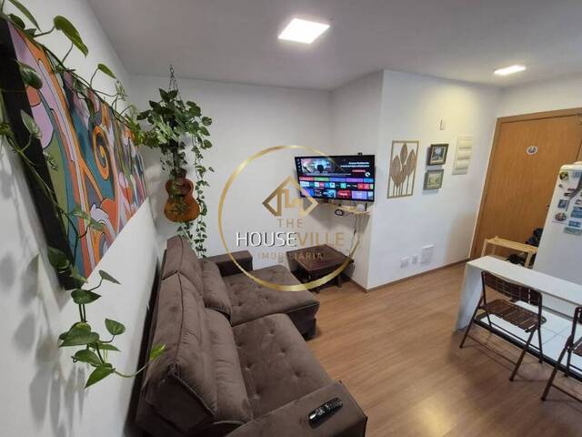 Venda em Condomínio Residencial Colinas do Paratehy - São José dos Campos