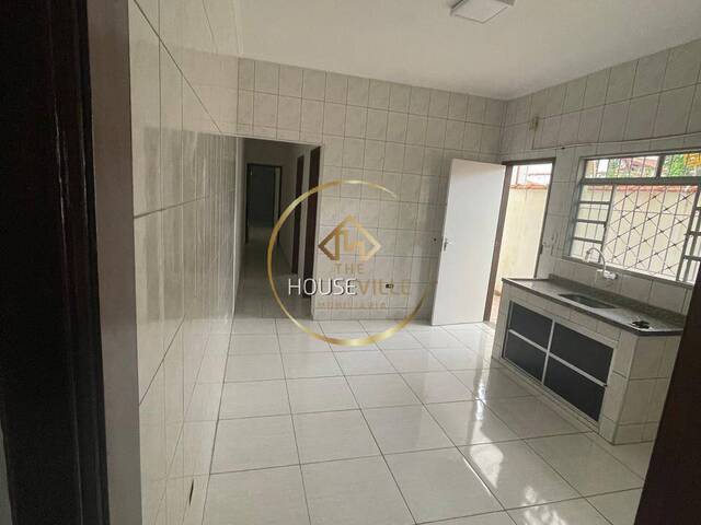 Casa para Venda em São José dos Campos - 2