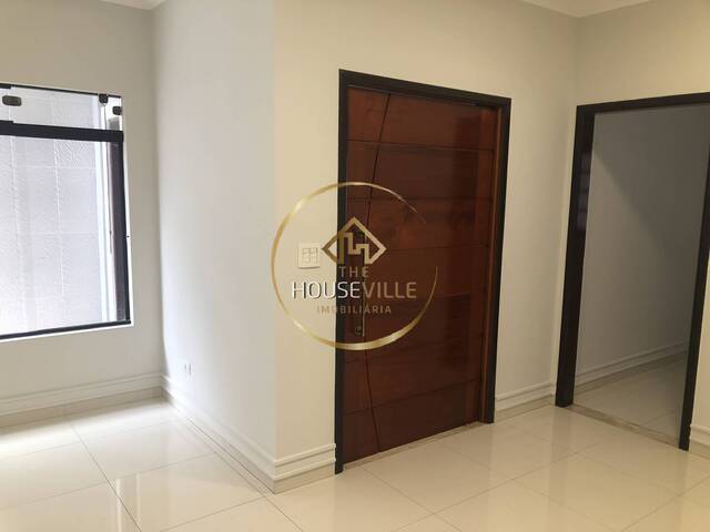 Casa para Venda em São José dos Campos - 4