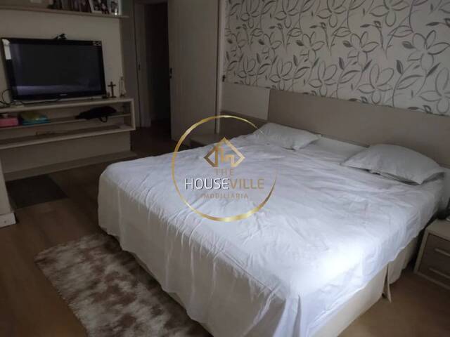 Casa para Venda em São José dos Campos - 4