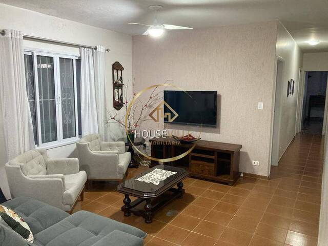 Casa para Venda em São José dos Campos - 3