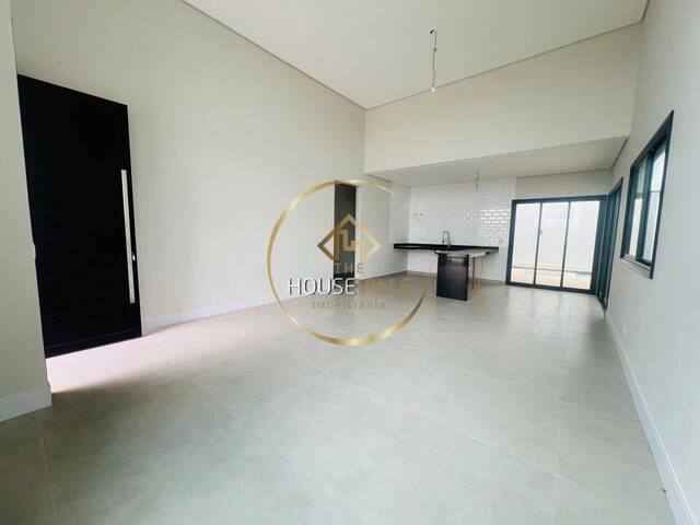 Casa em condomínio para Venda em São José dos Campos - 2