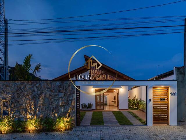 Casa para Venda em Caraguatatuba - 5