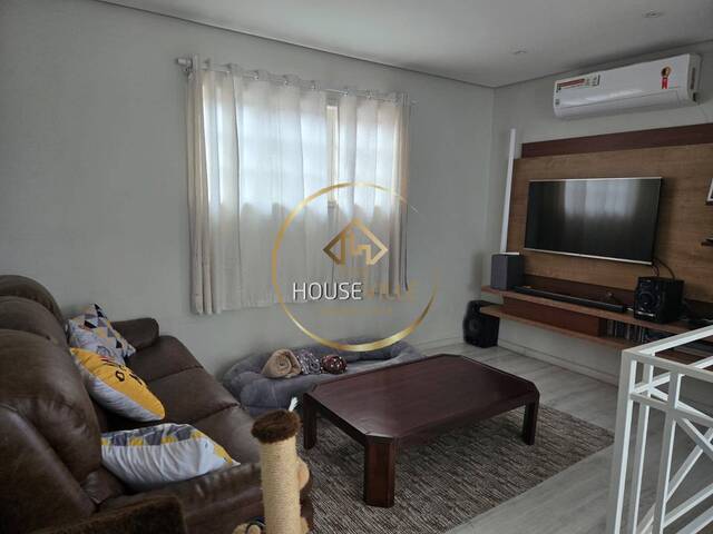 Casa para Venda em São José dos Campos - 4