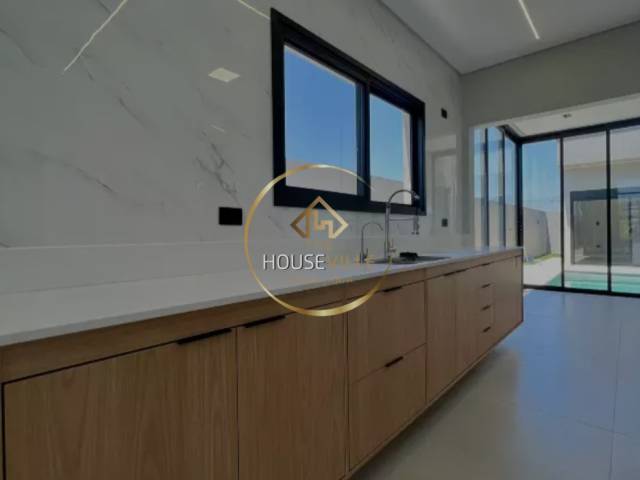 #1698 - Casa para Venda em São José dos Campos - SP - 2