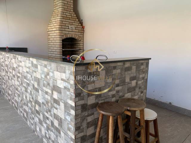 Casa para Venda em São José dos Campos - 4