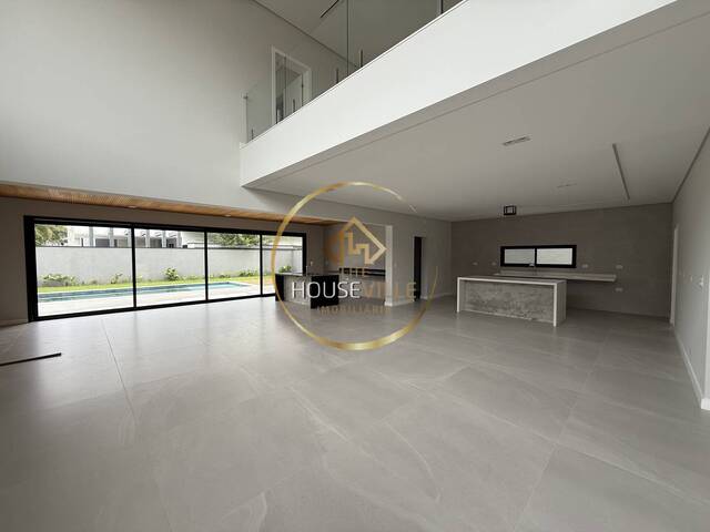 Casa em condomínio para Venda em São José dos Campos - 4