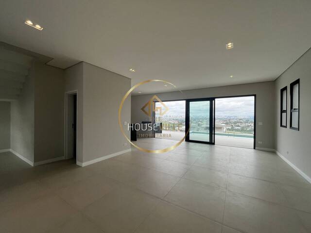 Casa para Venda em São José dos Campos - 2