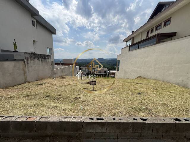 Venda em Condomínio Residencial Jaguary - São José dos Campos