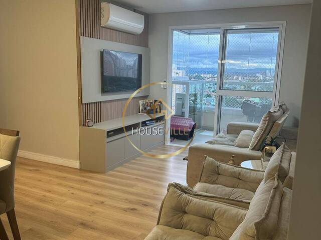 Venda em Conjunto Residencial Trinta e Um de Março - São José dos Campos