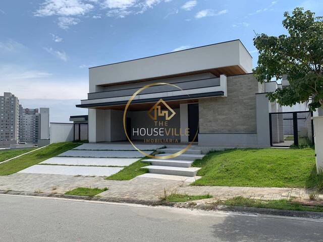 Venda em Condomínio Residencial Colinas do Paratehy - São José dos Campos