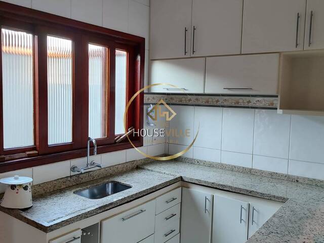 Casa para Venda em São José dos Campos - 4