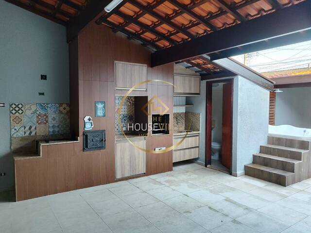 Casa para Venda em São José dos Campos - 2