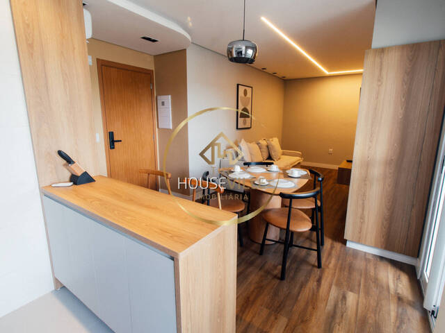 Apartamento para Venda em São José dos Campos - 3
