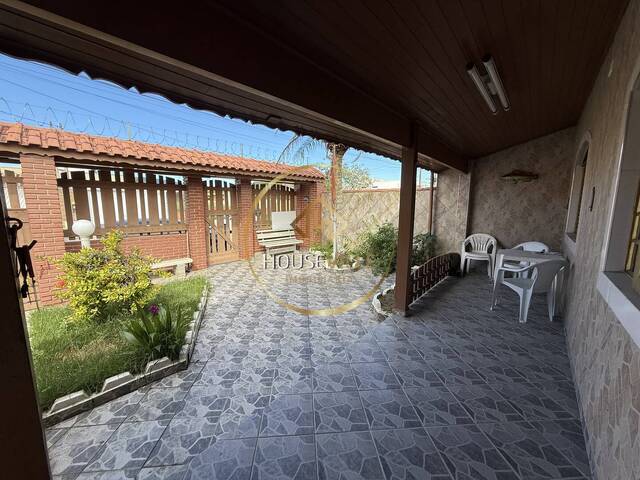 Casa para Venda em Caraguatatuba - 2