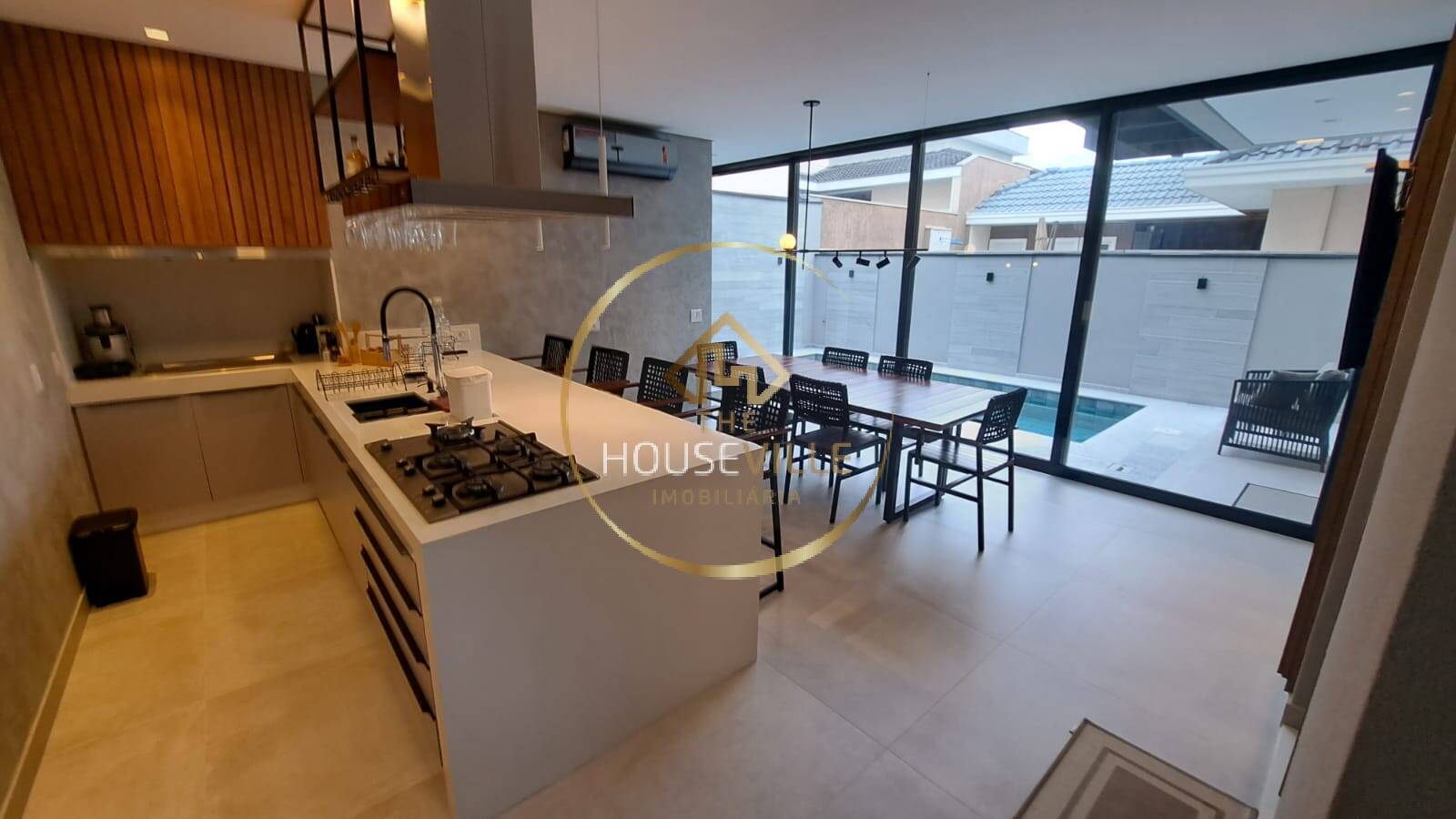 Casa de Condomínio à venda com 4 quartos, 270m² - Foto 9
