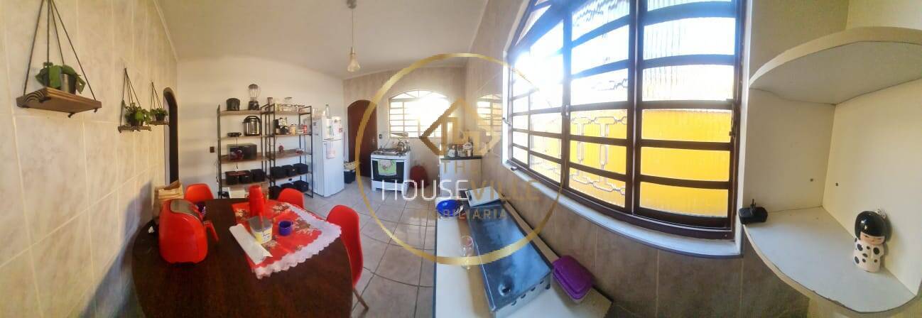 Casa à venda com 2 quartos, 160m² - Foto 1