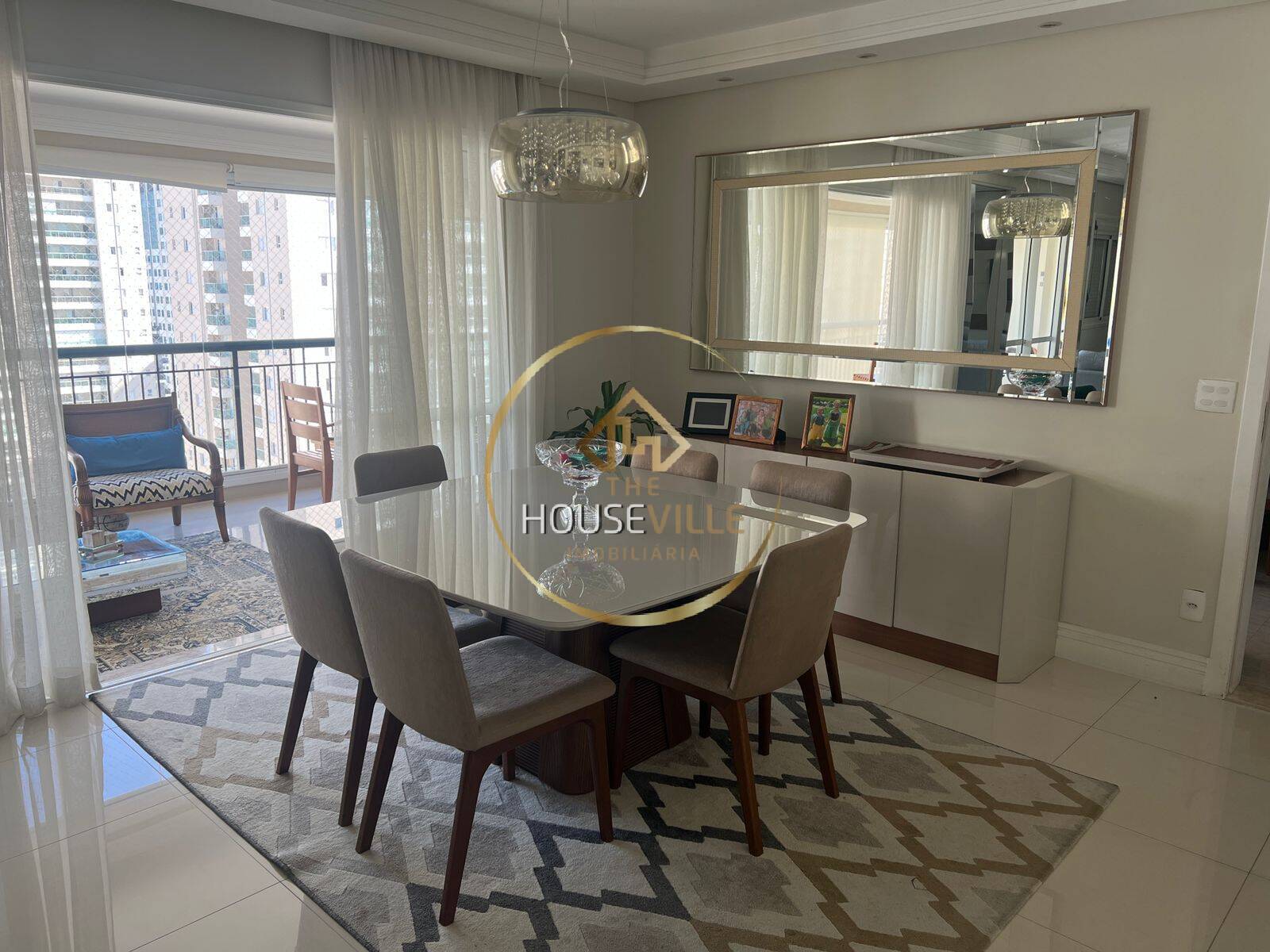 Apartamento à venda com 3 quartos, 196m² - Foto 3