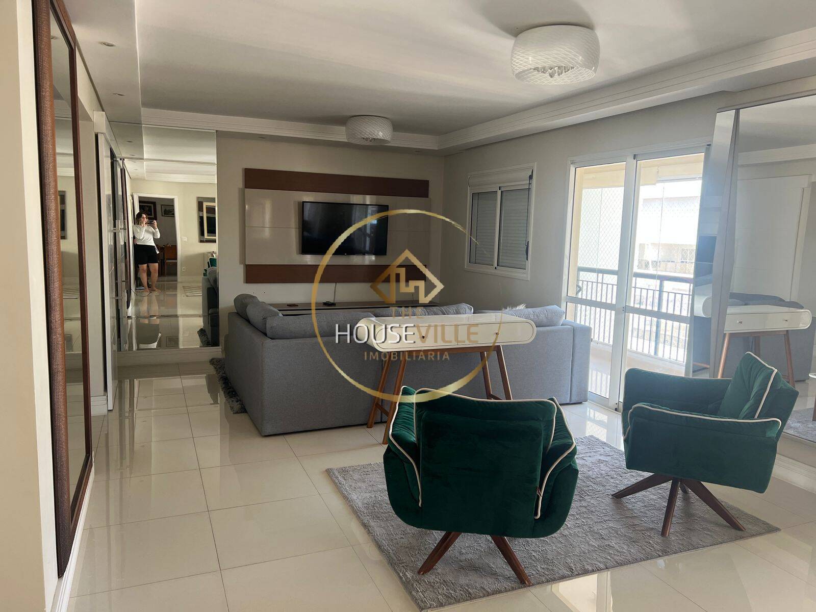 Apartamento à venda com 3 quartos, 196m² - Foto 4