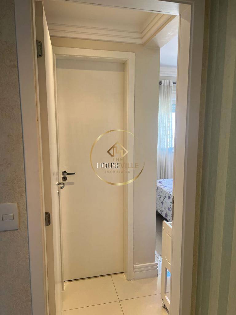 Apartamento à venda com 3 quartos, 196m² - Foto 25