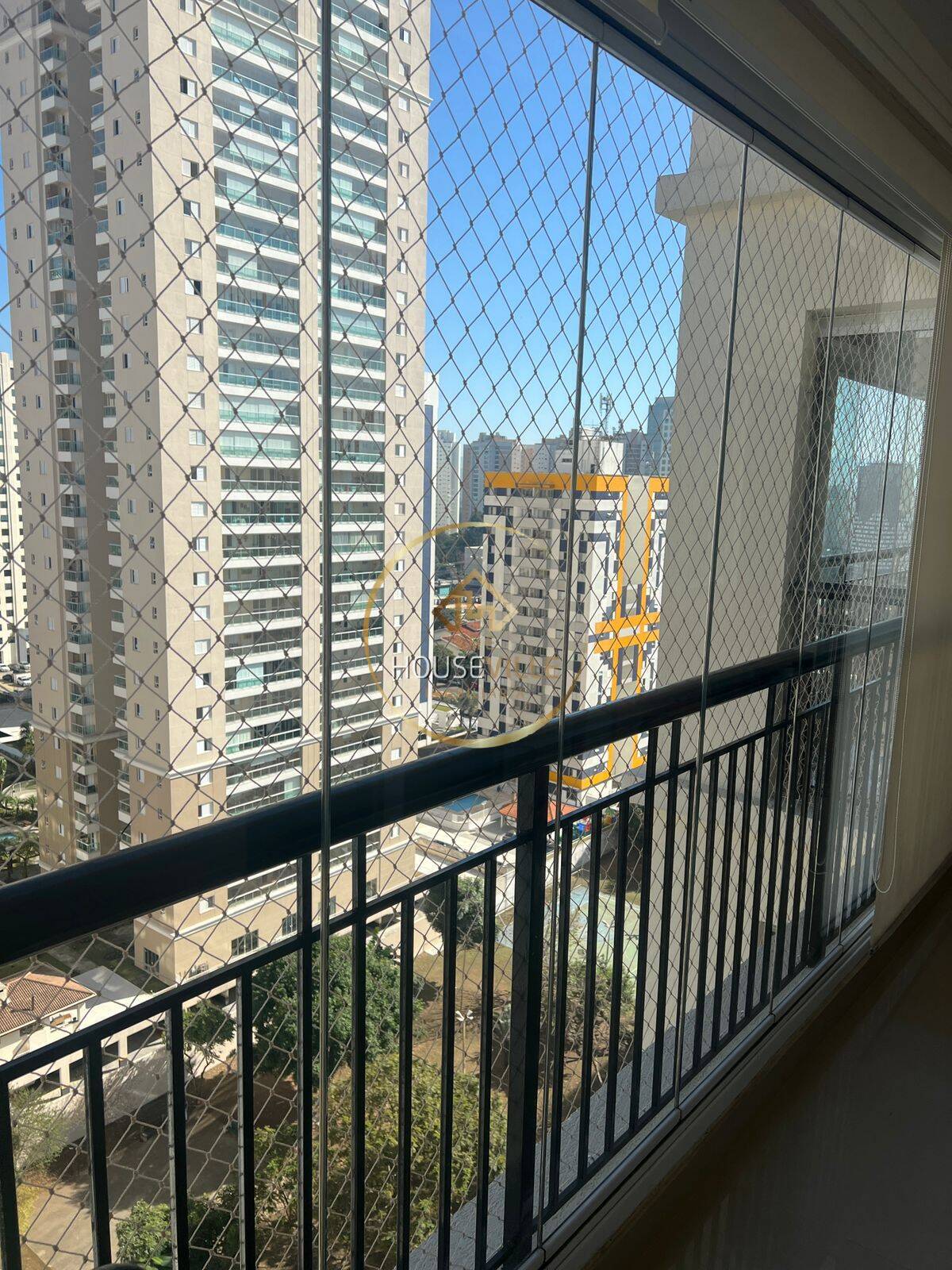 Apartamento à venda com 3 quartos, 196m² - Foto 5