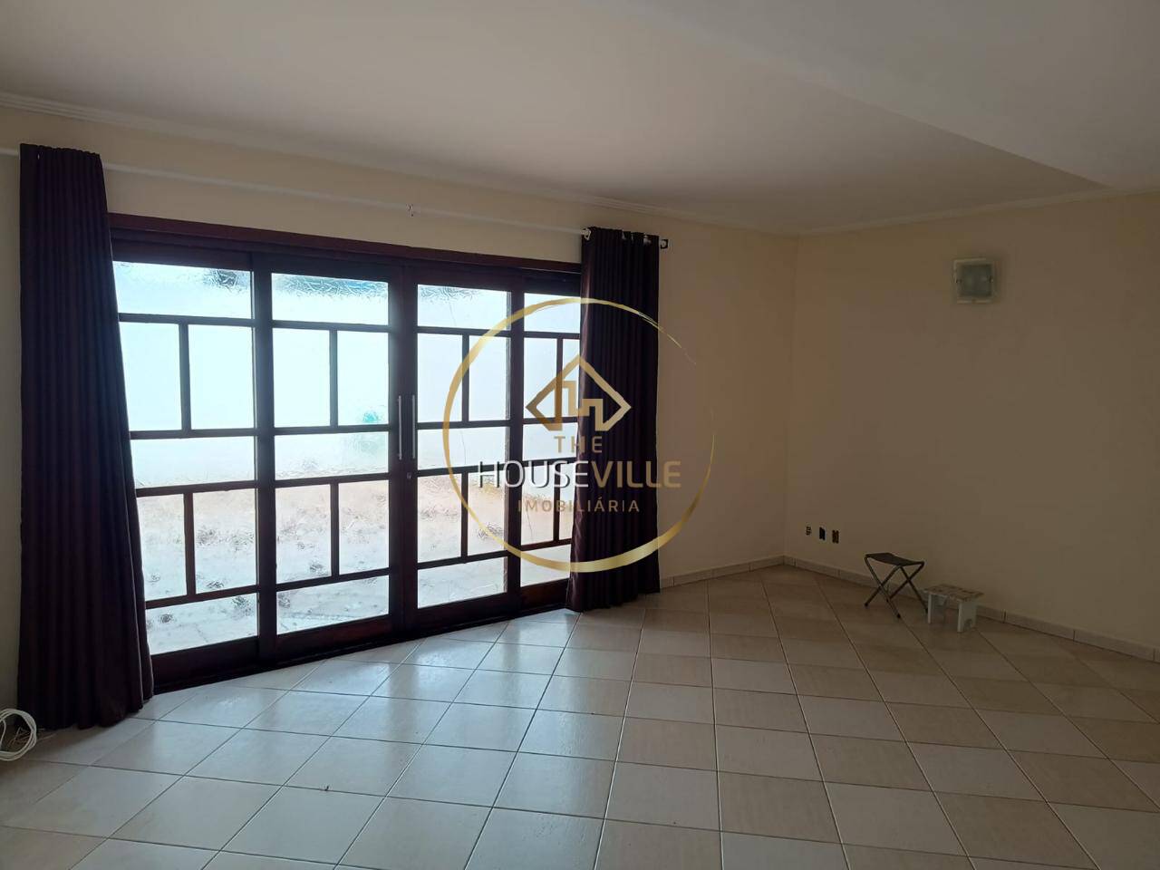 Casa, 3 quartos, 220 m² - Foto 2