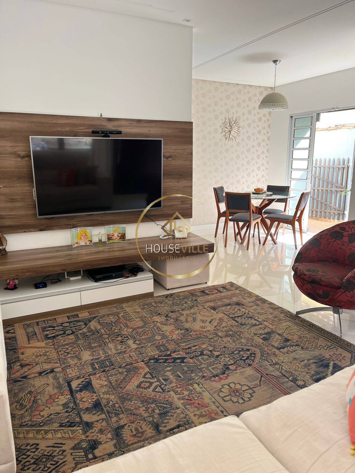 Casa à venda com 3 quartos, 120m² - Foto 2