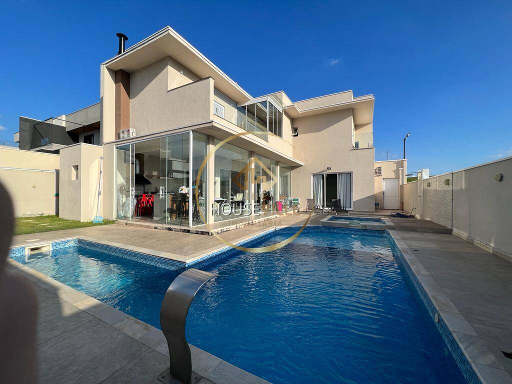 Casa de Condomínio à venda com 4 quartos, 320m² - Foto 1