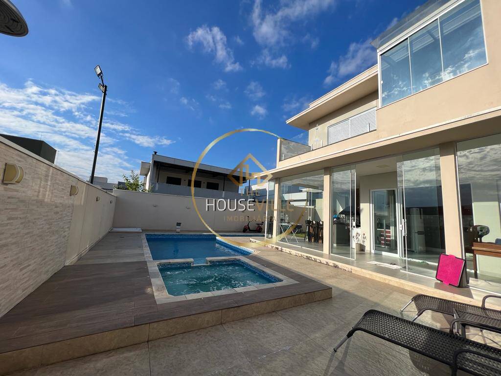 Casa de Condomínio à venda com 4 quartos, 320m² - Foto 3