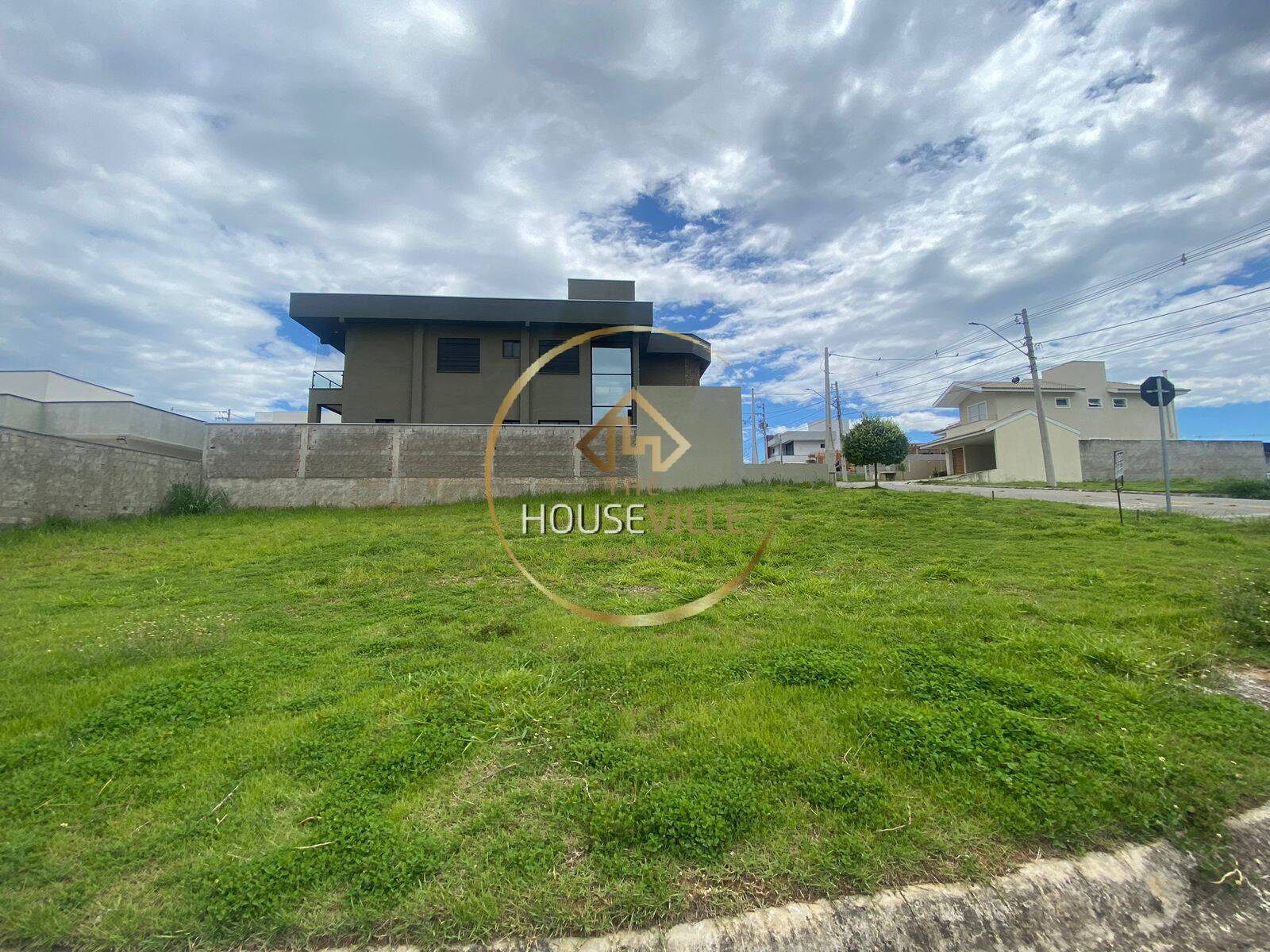 Terreno à venda, 375m² - Foto 1