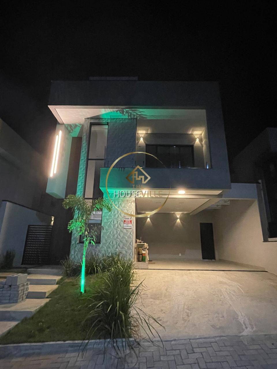 Casa de Condomínio à venda com 3 quartos, 220m² - Foto 1
