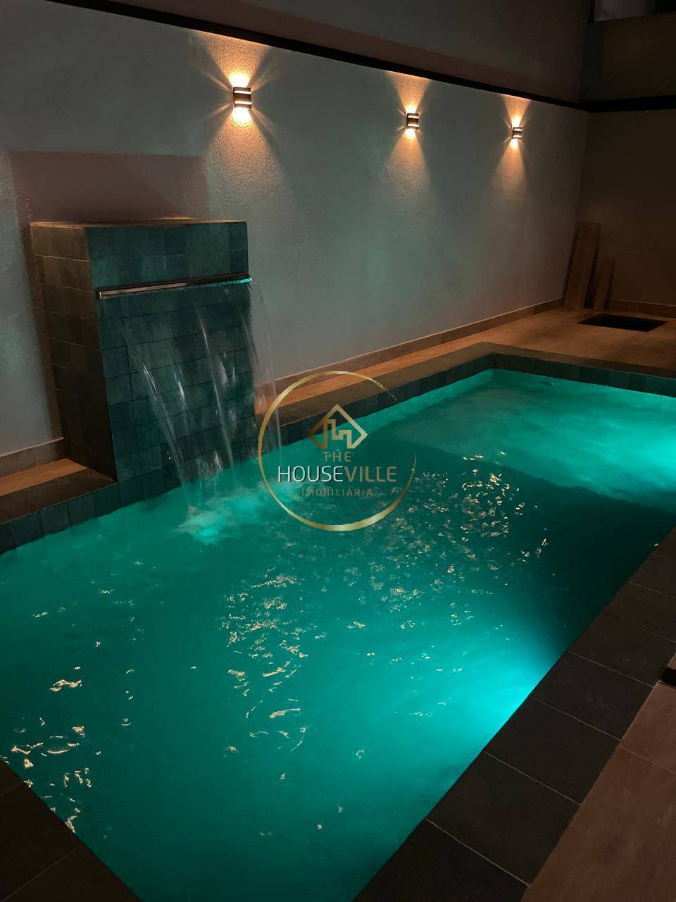 Casa de Condomínio à venda com 3 quartos, 220m² - Foto 3