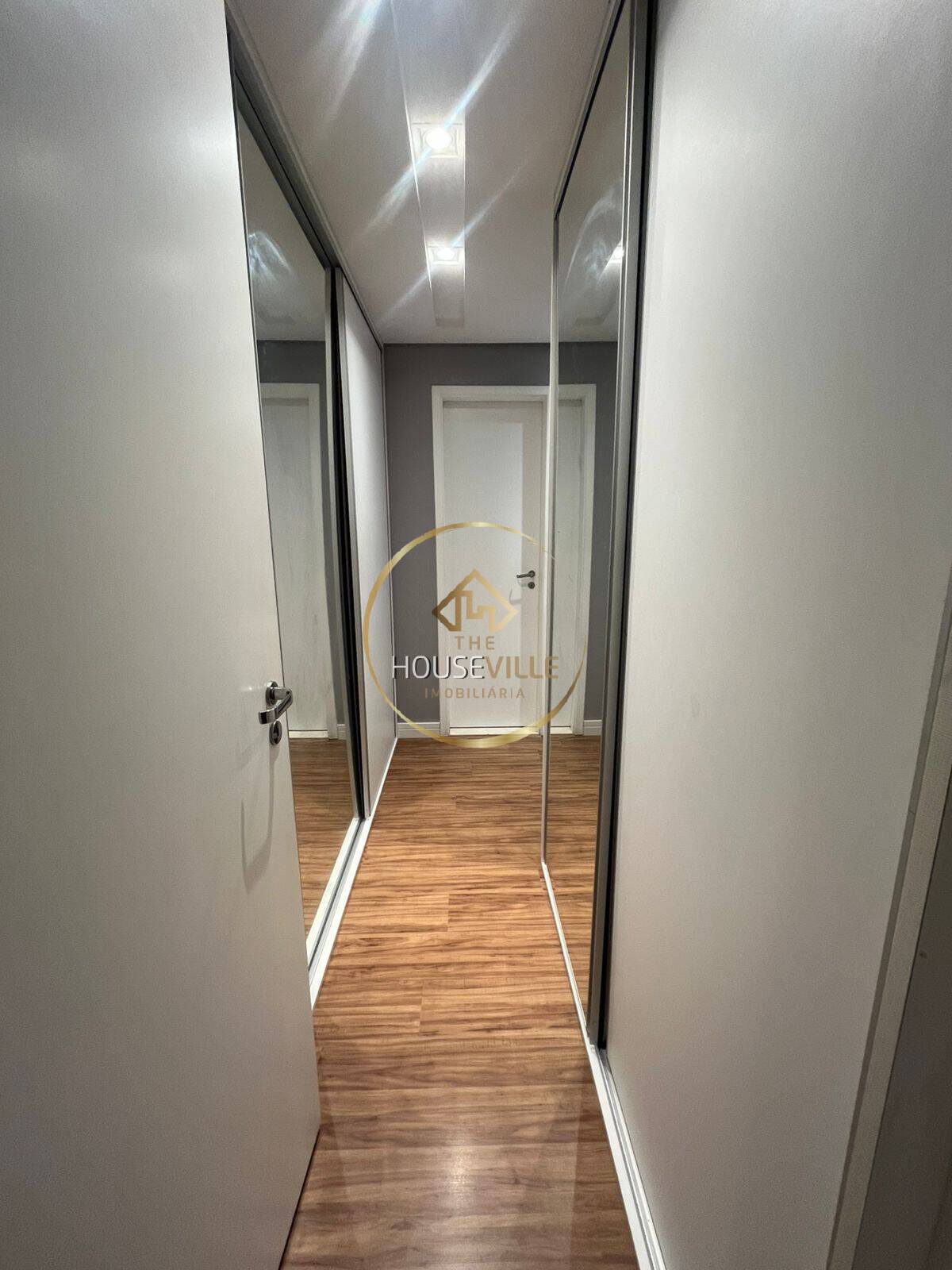 Apartamento à venda com 3 quartos, 143m² - Foto 10