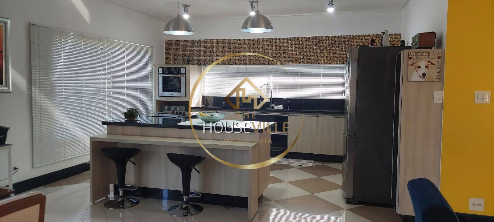 Casa à venda com 3 quartos, 300m² - Foto 5