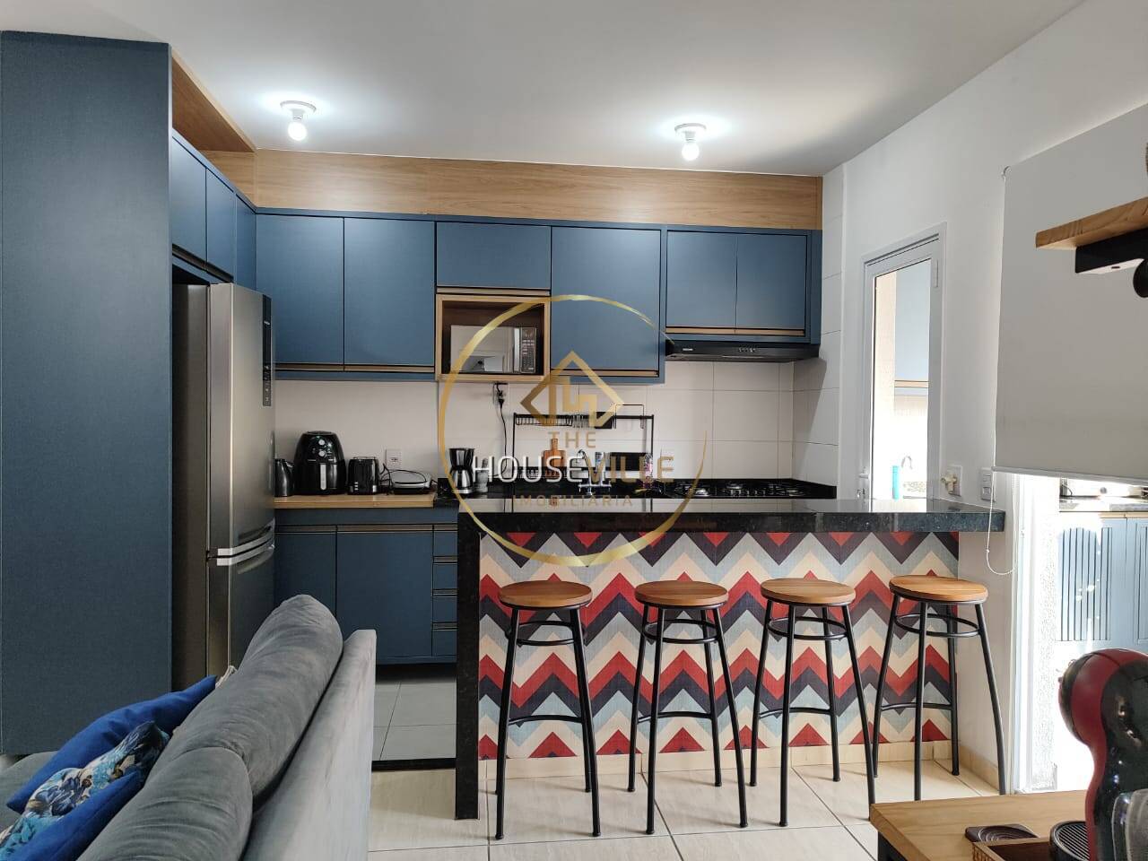 Apartamento à venda com 3 quartos, 76m² - Foto 2