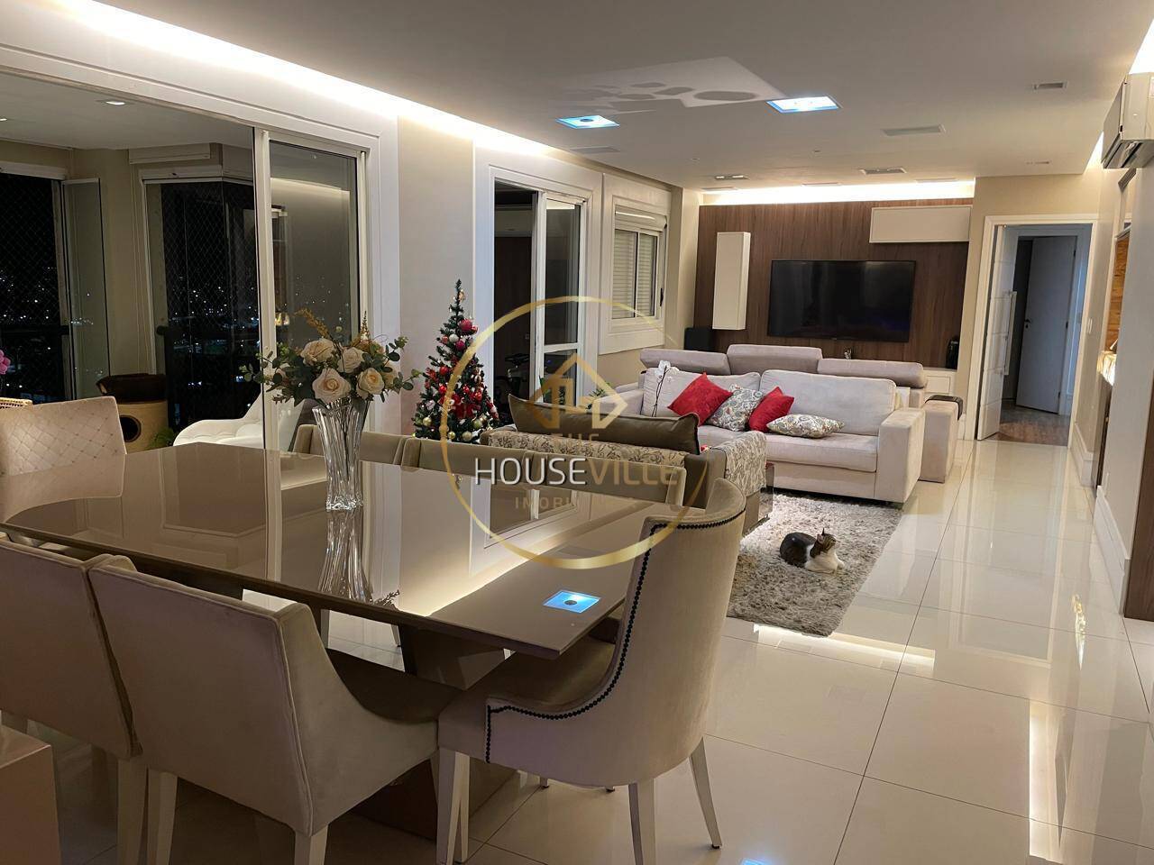 Apartamento, 3 quartos, 194 m² - Foto 1