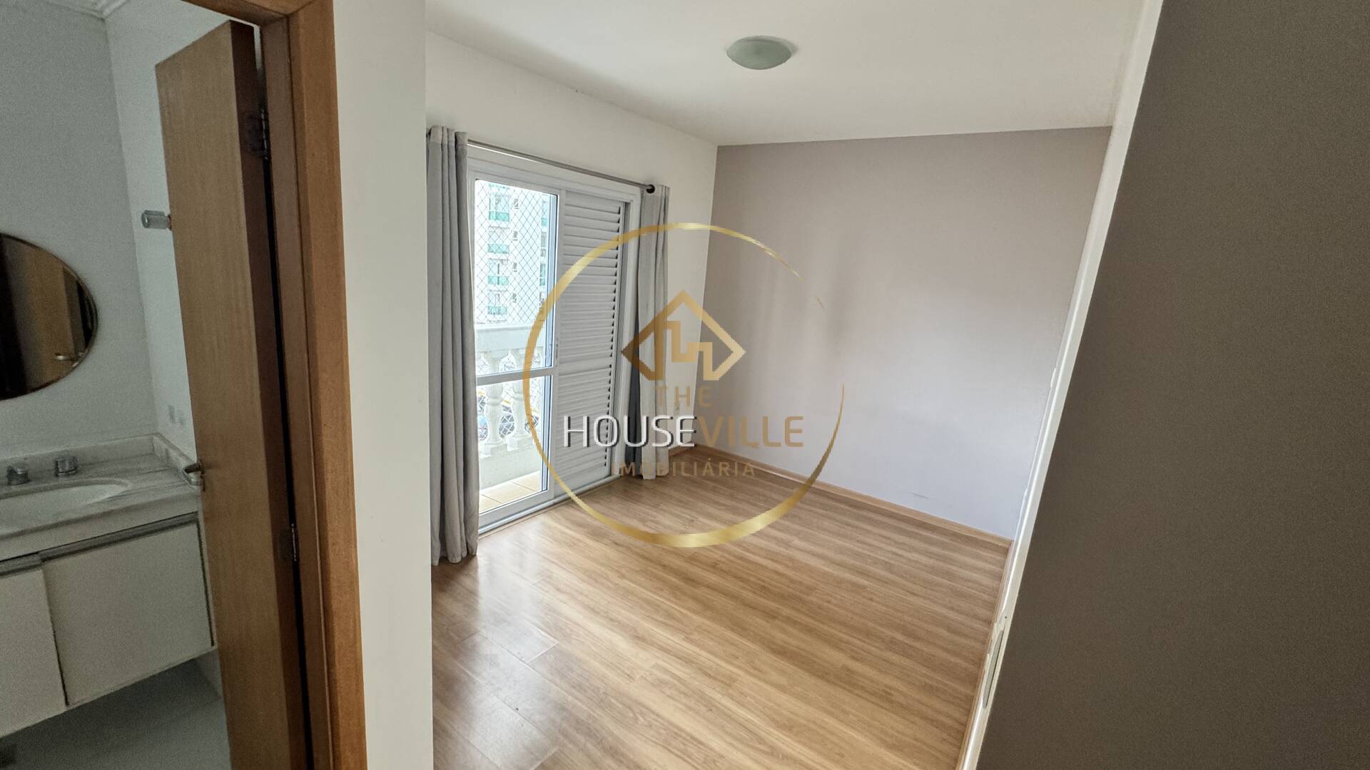 Apartamento à venda com 3 quartos, 120m² - Foto 3