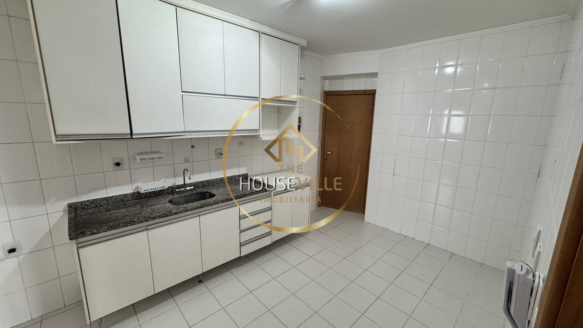 Apartamento à venda com 3 quartos, 120m² - Foto 4
