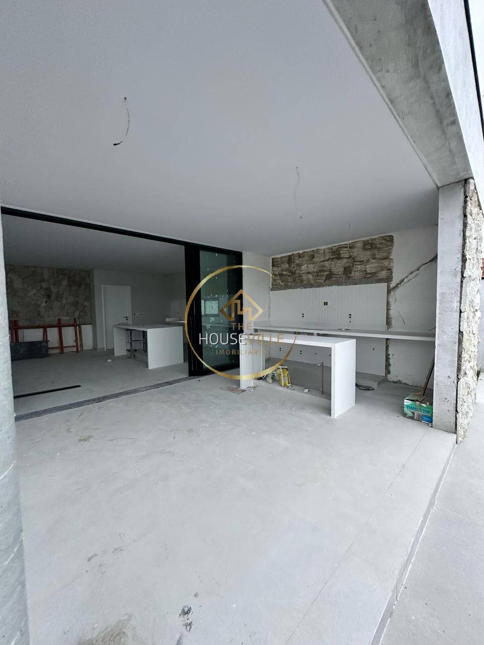 Casa de Condomínio à venda com 3 quartos, 320m² - Foto 4