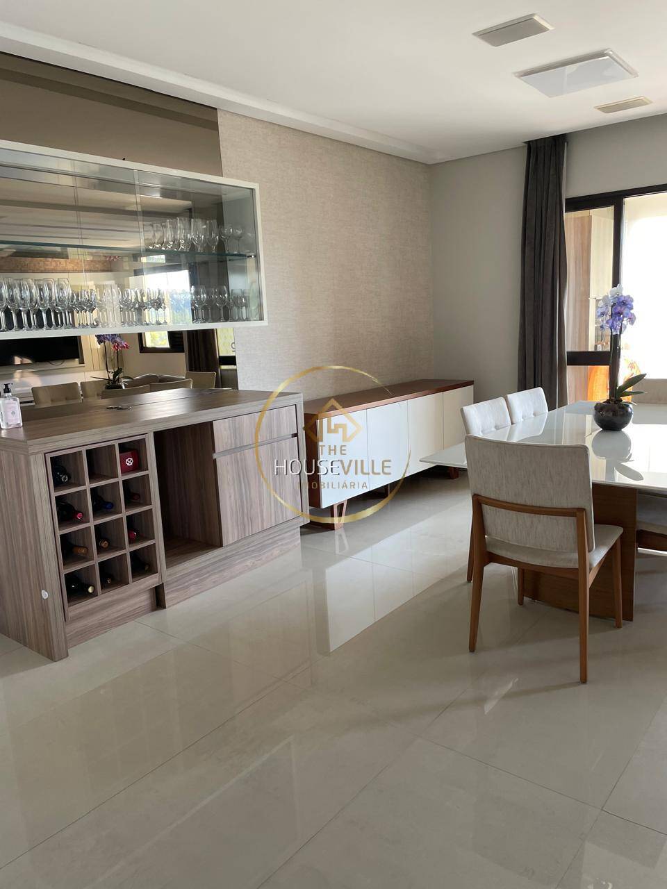 Apartamento à venda com 3 quartos, 118m² - Foto 3