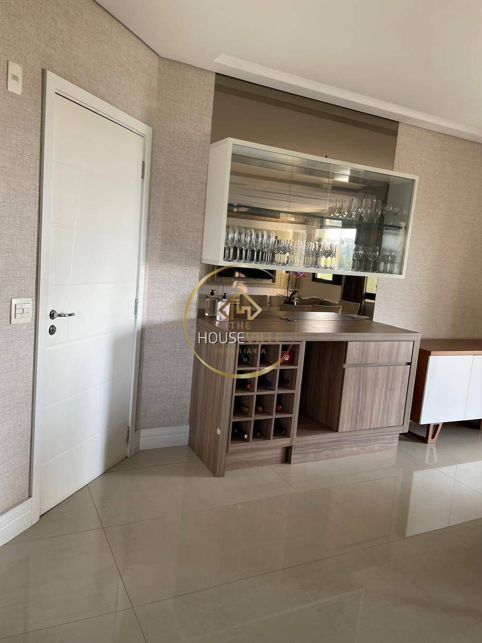 Apartamento à venda com 3 quartos, 118m² - Foto 4