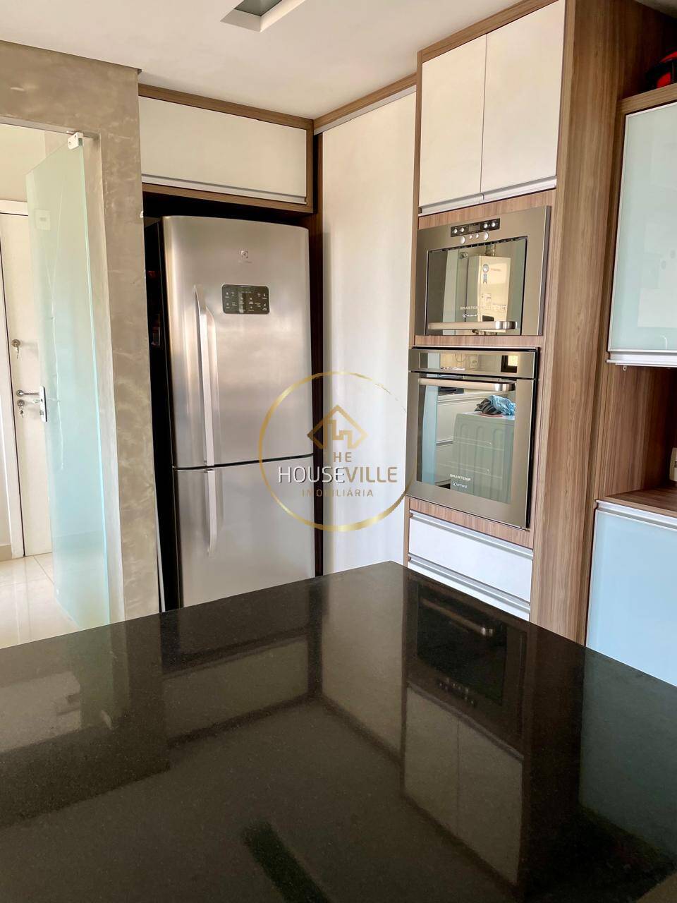 Apartamento à venda com 3 quartos, 118m² - Foto 9