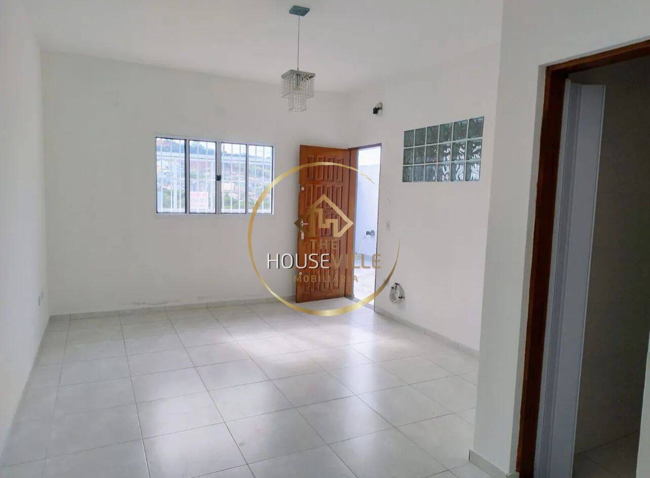 Casa à venda com 2 quartos, 64m² - Foto 4
