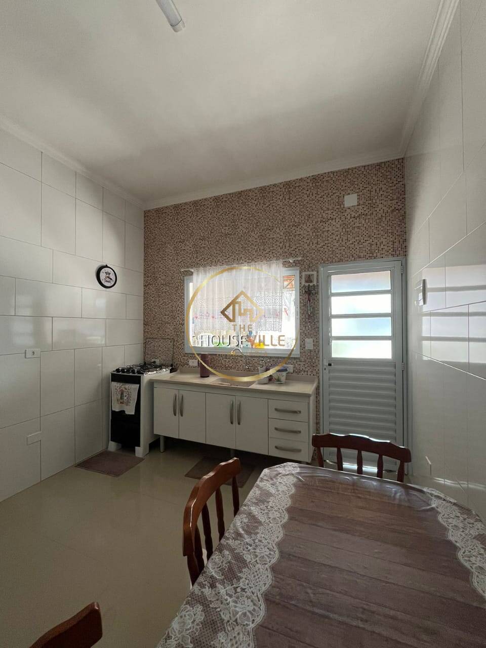 Casa à venda com 2 quartos, 150m² - Foto 5