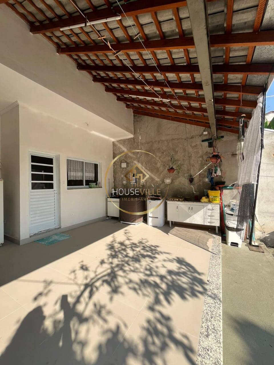 Casa à venda com 2 quartos, 150m² - Foto 9